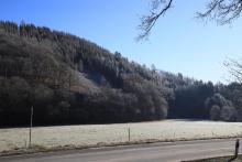 Unterhalb Heideberg - Puderbach Richtung Niederlaasphe - kurz nach Brücke