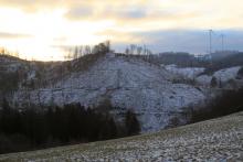 Kirschköpfe - Wanderweg L1 im S/O vorbei