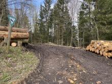 Schwere Maschinen im Naturschutzgebiet